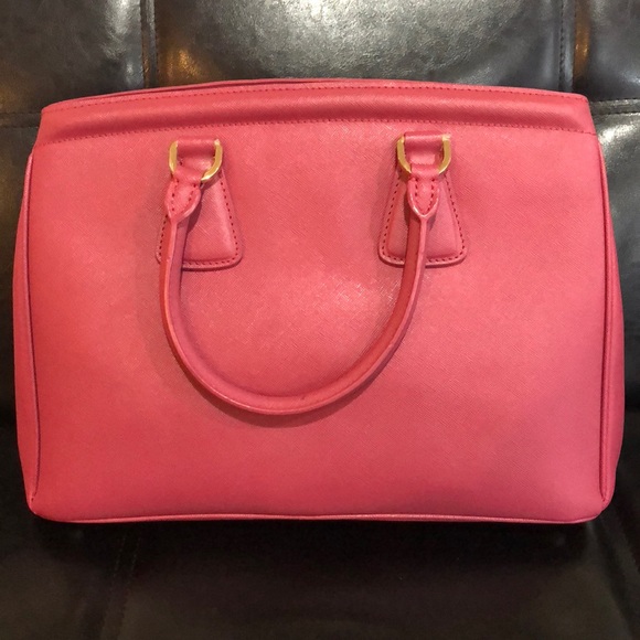 **AUTHENTIC** Prada Saffiano Lux Large Tote Bag - Picture 2 of 8